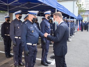 Uroczystości związane z przekazaniem nowego sprzętu dla policjantów garnizonu stołecznego