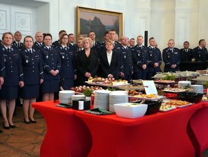 Spotkanie Wigilijne i Betlejemskie Światło Pokoju w Komendzie Stołecznej Policji