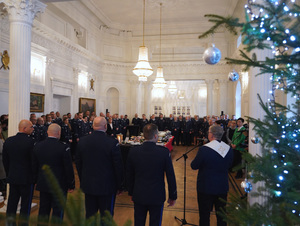 Spotkanie Wigilijne i Betlejemskie Światło Pokoju w Komendzie Stołecznej Policji