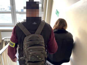 Uważaj na nowe metody oszustów. Teraz oferują "legalną" pracę.