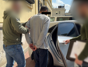 Jako „agent CBA” rzekomo rozpracowywał grupę oszustów