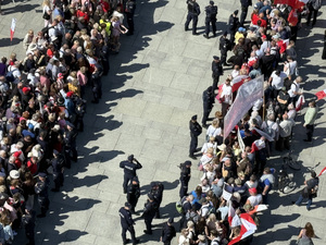 Policyjne zabezpieczenie uroczystości zaprzysiężenia Prezydenta Rzeczpospolitej Polskiej - wideorelacja