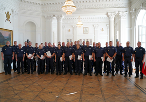 Listy gratulacyjne i nagrody dla stołecznych policjantów