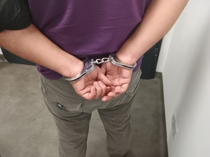 Zatrzymani obywatele Gruzji podejrzani o oszustwa metodą „na pracownika banku”