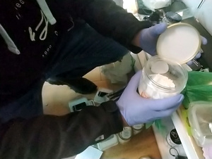 Z magazynu na Żoliborzu narkotyki trafiały na Pragę Północ. Stołeczni policjanci uderzyli w dilerów z Brzeskiej i Ząbkowskiej