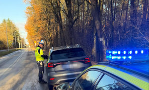 Pośpiech &quot;kosztował&quot; ją 2000 złotych i 14 punktów karnych