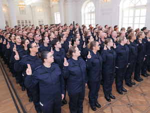 113 nowych policjantów złożyło ślubowanie