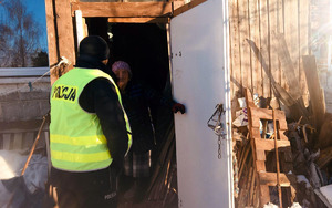 Pomagamy i chronimy - policjanci garnizonu stołecznego wspierają osoby w kryzysie bezdomności