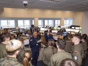 Wizyta uczniów Akademickiego Liceum Ogólnokształcącego w Białej Podlaskiej o profilu mundurowym w Komendzie Stołecznej Policji