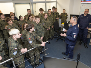 Wizyta uczniów Akademickiego Liceum Ogólnokształcącego w Białej Podlaskiej o profilu mundurowym w Komendzie Stołecznej Policji