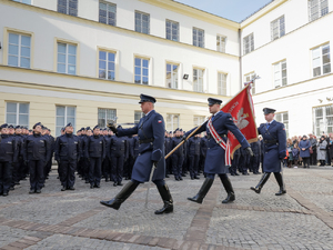Ślubowanie nowo przyjętych policjantów w Komendzie Stołecznej Policji