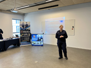 Zdjęcia: Dzień otwarty dla uczniów klas mundurowych na Uniwersytecie WSB Merito Warszawa