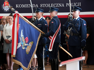 44 nowych policjantów ślubowało strzec porządku i bezpieczeństwa