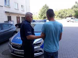 Mężczyzna zatrzymany przez policjantów