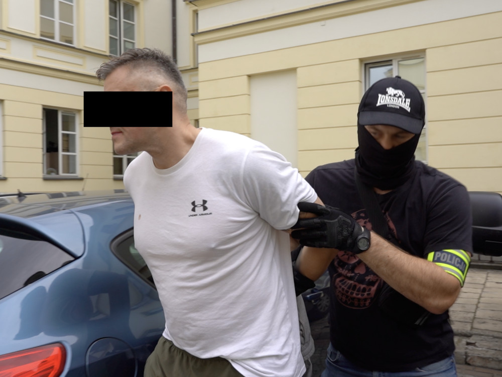 Do aresztu za usiłowanie wymuszenia rozbójniczego