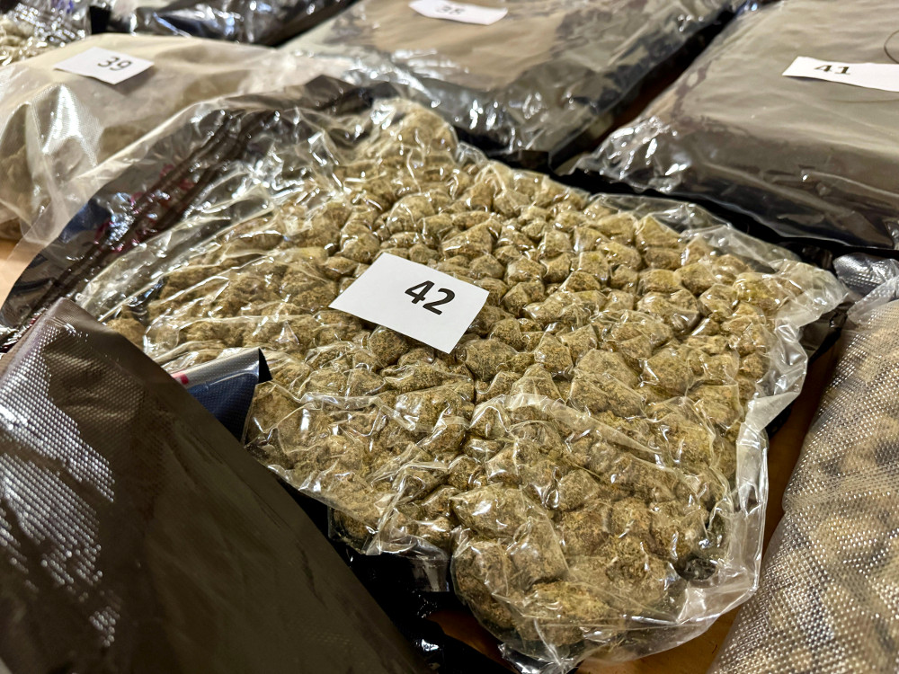 Lider pseudokibicowskiej „bojówki” zatrzymany z narkotykami wartymi 10 mln zł. Prawie 150 kg środków odurzających nie trafi na rynek