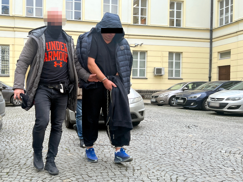 Kolejny sukces stołecznego „Archiwum X”. Policjanci ze „stołecznego Terroru” kończą sprawę zabójstwa sprzed 26 lat