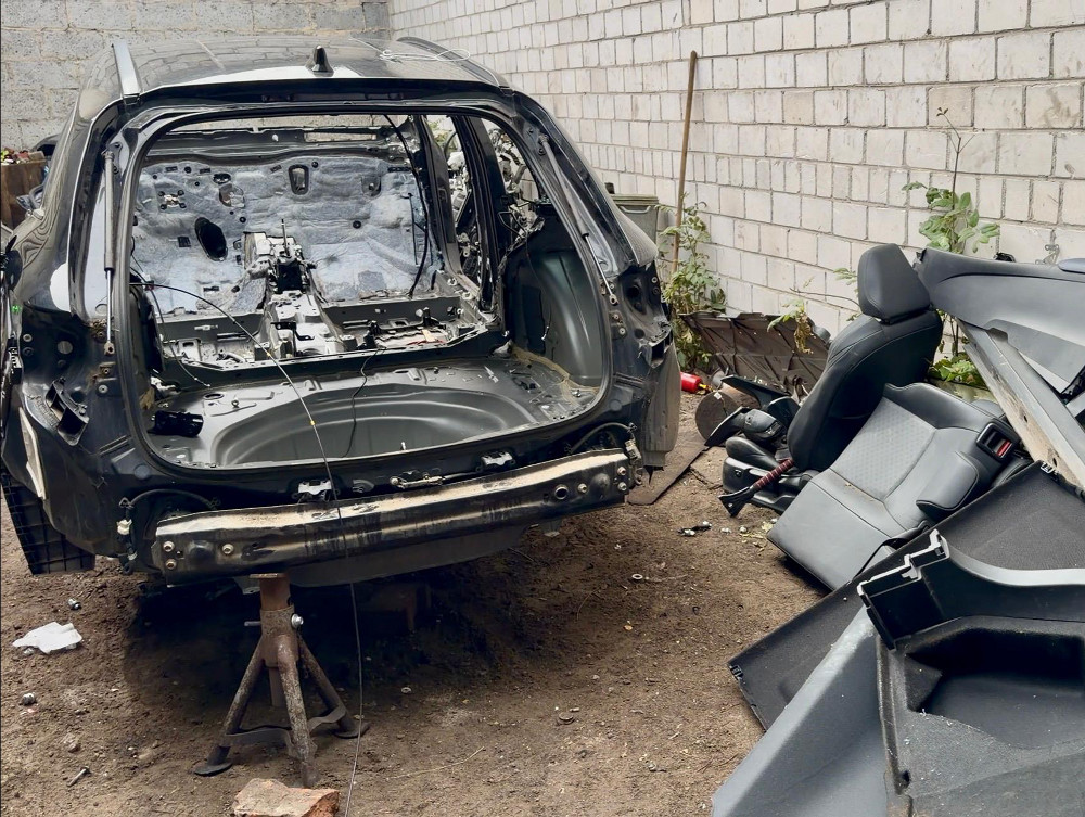 Zlikwidowana „dziupla” samochodowa, odzyskana Toyota, trzech zatrzymanych – kolejna akcja Grupy „Orzeł”