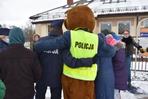 wizyta policjantów w ZSSP w Ostrówka