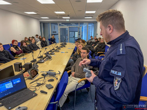 Policyjne drony, dobór do służby i Stołeczne Stanowisko Kierowania
Nazwa