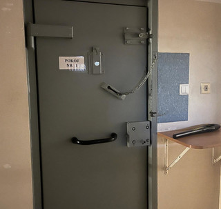 Policyjne pomieszczenie dla osób zatrzymanych