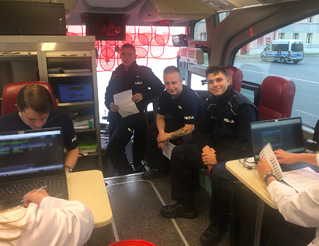 Policjanci oddają krew